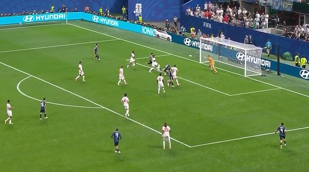 阿根廷2-1反杀英格兰,挺进世界杯决赛!梅西两度助攻居功至伟(视频/组图) - 42