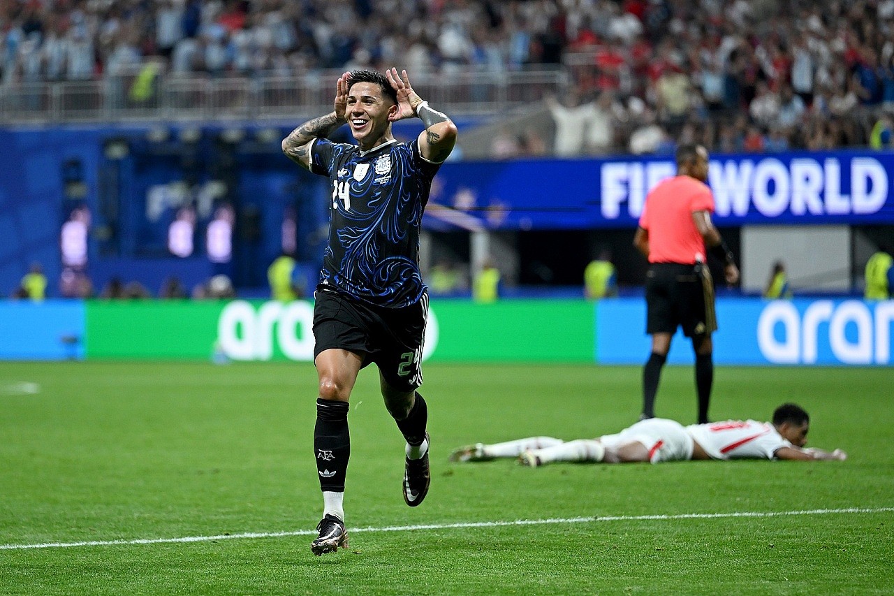 阿根廷2-1反杀英格兰,挺进世界杯决赛!梅西两度助攻居功至伟(视频/组图) - 15