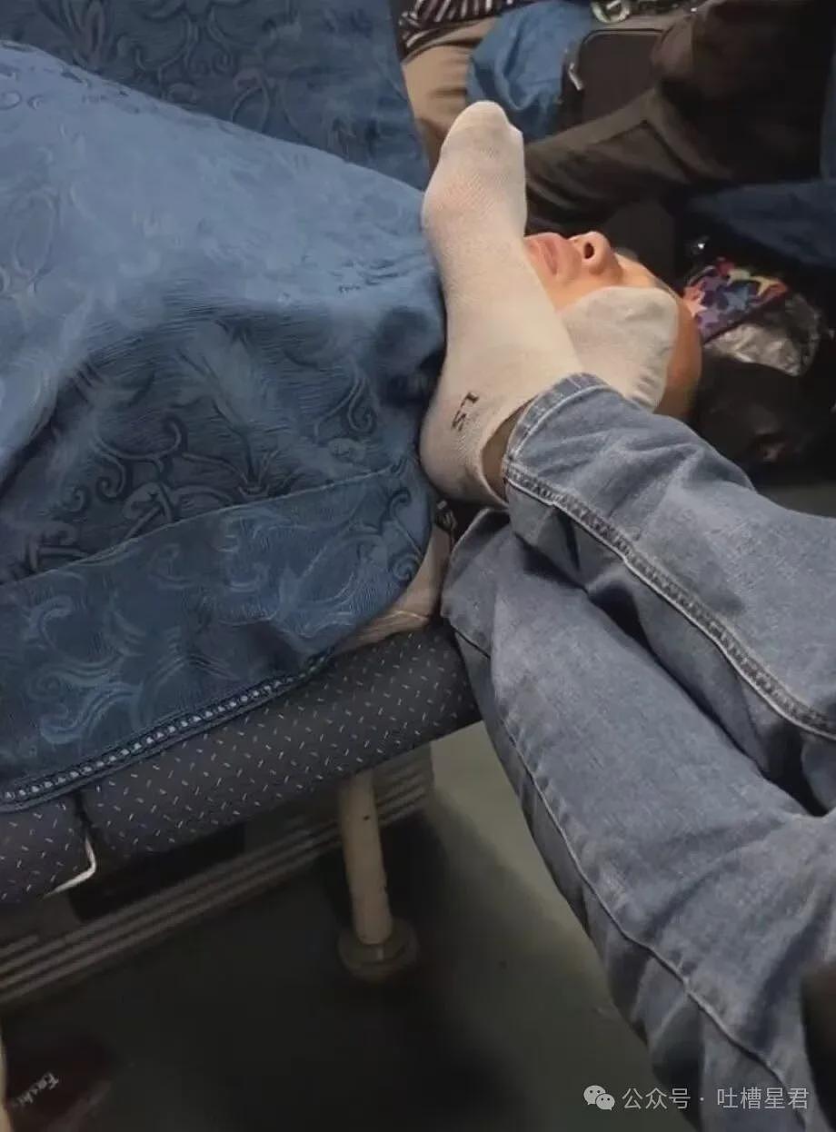 【爆笑】“相亲对象说自己当年被骗生了个儿子…?”啊啊啊也不带货就纯膈应人吗! - 85