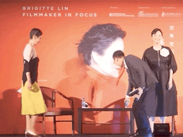 【时尚】林青霞“认输”、亦舒把她写进小说里:她凭什么是香港最会穿的女人?(组图) - 18