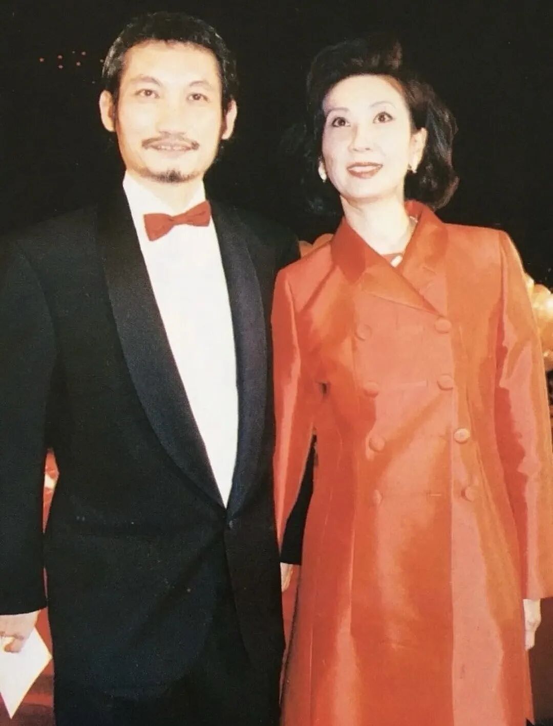 【时尚】林青霞“认输”、亦舒把她写进小说里:她凭什么是香港最会穿的女人?(组图) - 23