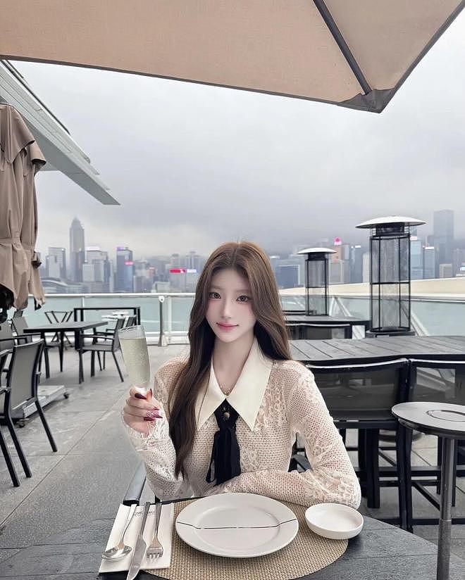 【美女】国产网红美女，身材傲娇，美丽动人，最美小香风，你爱不爱（组图） - 50