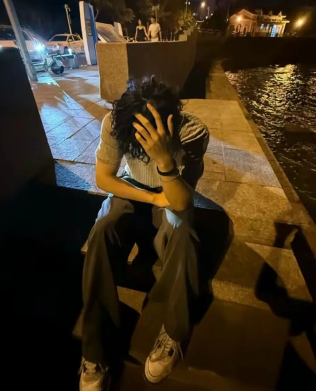 【帅哥】广体185黑皮体育生,白袜长腿超诱人.....(组图) - 3