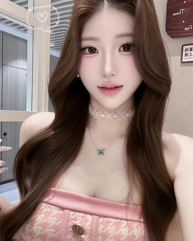 【美女】国产网红美女，身材傲娇，美丽动人，最美小香风，你爱不爱（组图） - 14