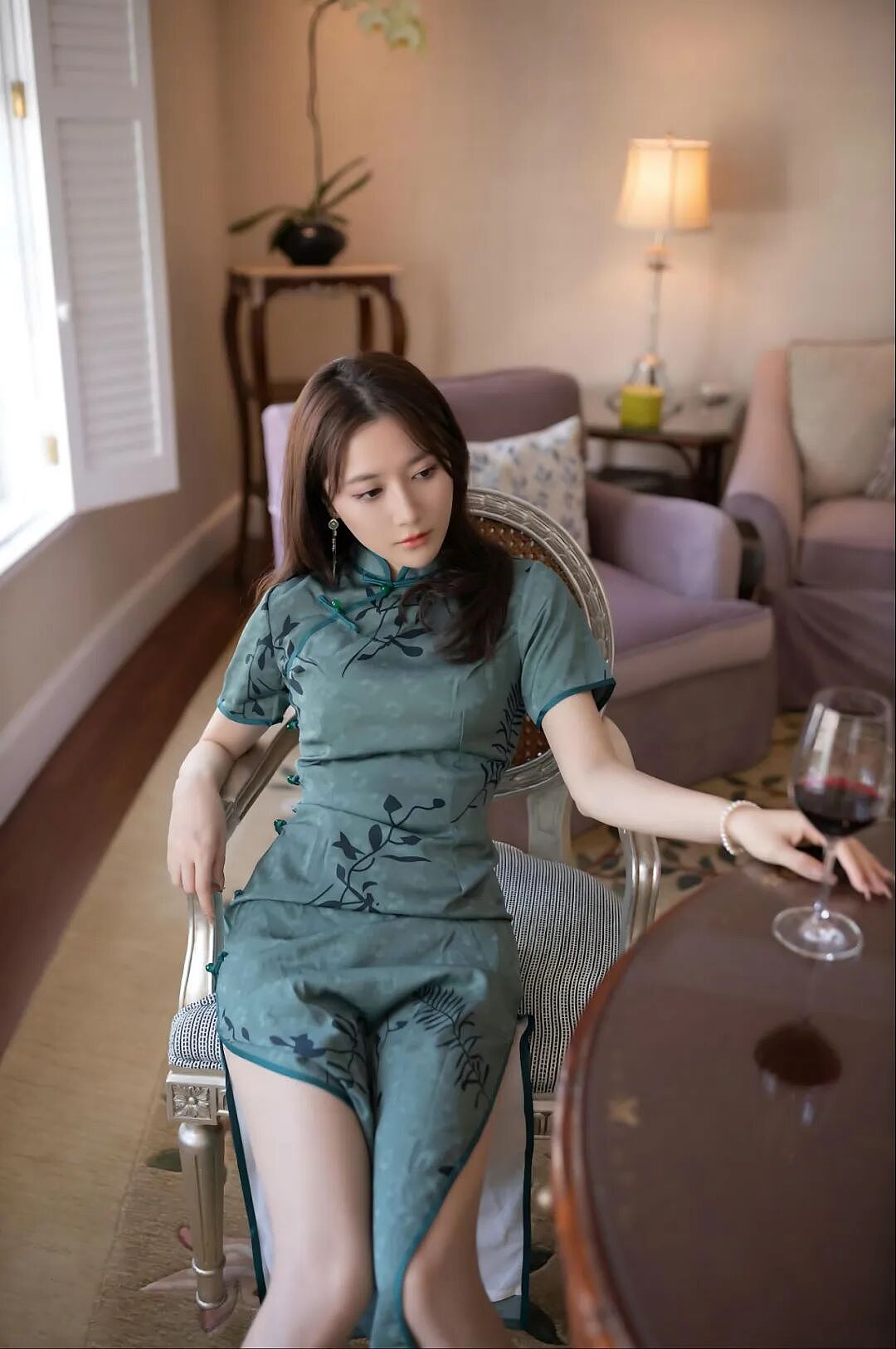 【美女】鱼子酱，柳腰摆春水，春水漾愁肠（组图） - 5