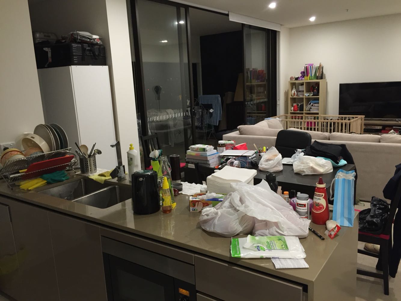 今日悉尼Zetland 豪华公寓master room 出租 Zetland 豪华公寓master room 出租