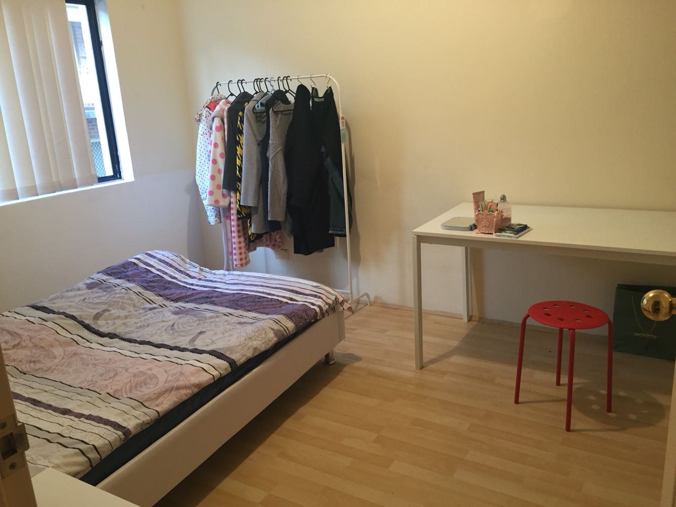 今日悉尼Hurstville 极近火车站 Westfield double room出租 Hurstville 极近火车站 Westfield double room出租
