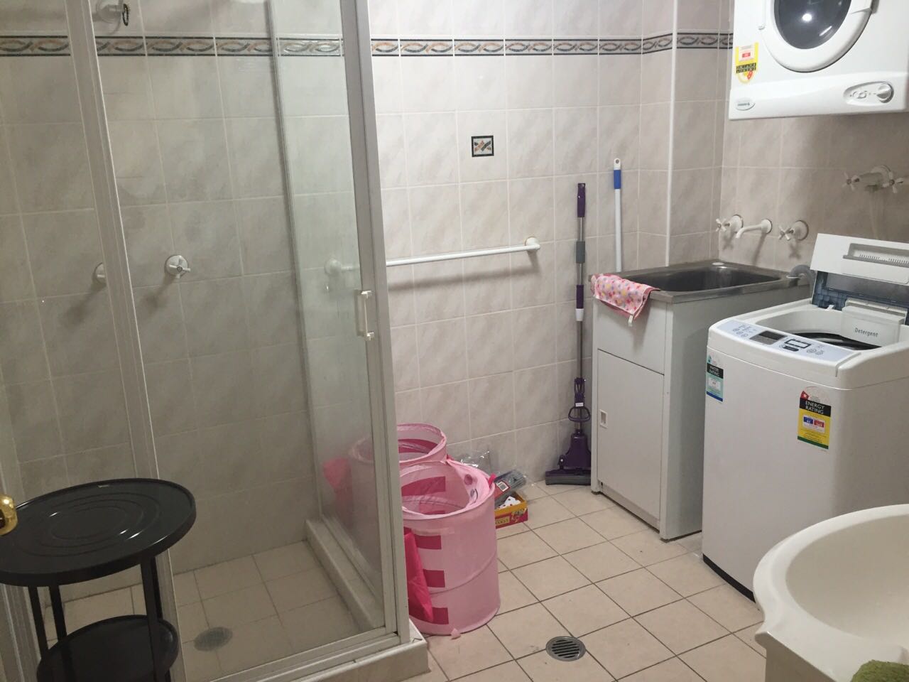 今日悉尼Hurstville 极近火车站 Westfield double room出租 Hurstville 极近火车站 Westfield double room出租
