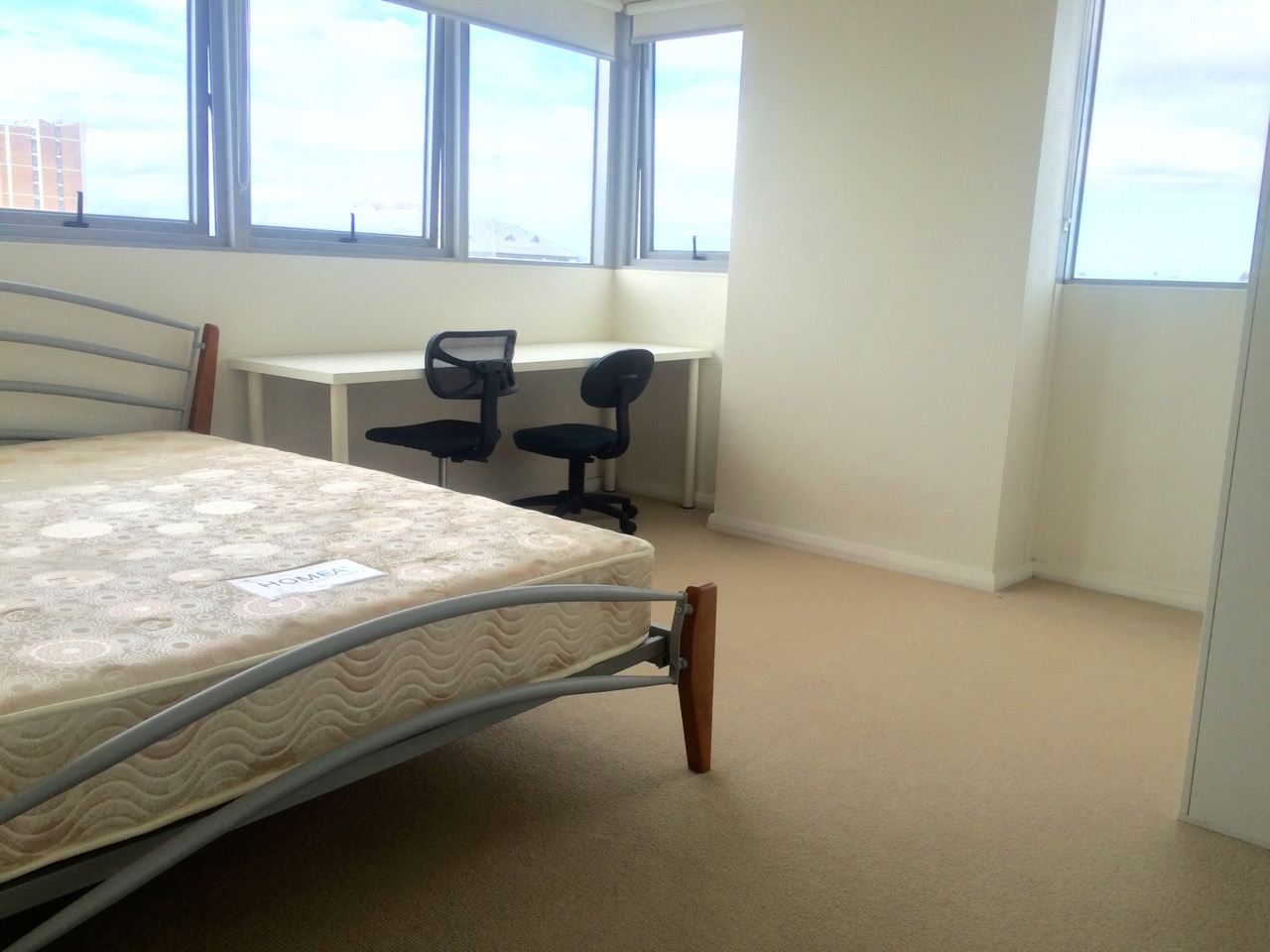 今日悉尼Burwood 个人 出租 Apartment 单间 $329per/week Burwood 个人 出租 Apartment 单间 $329per/week