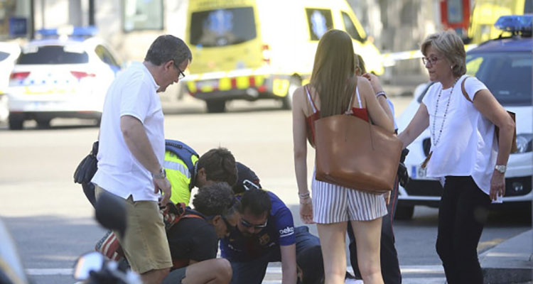 巴塞罗那发生恐袭 已致16人死近百人受伤
