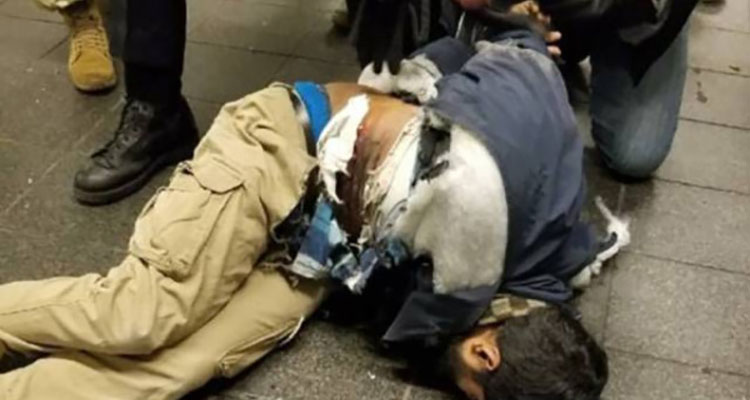 纽约地铁发生恐袭