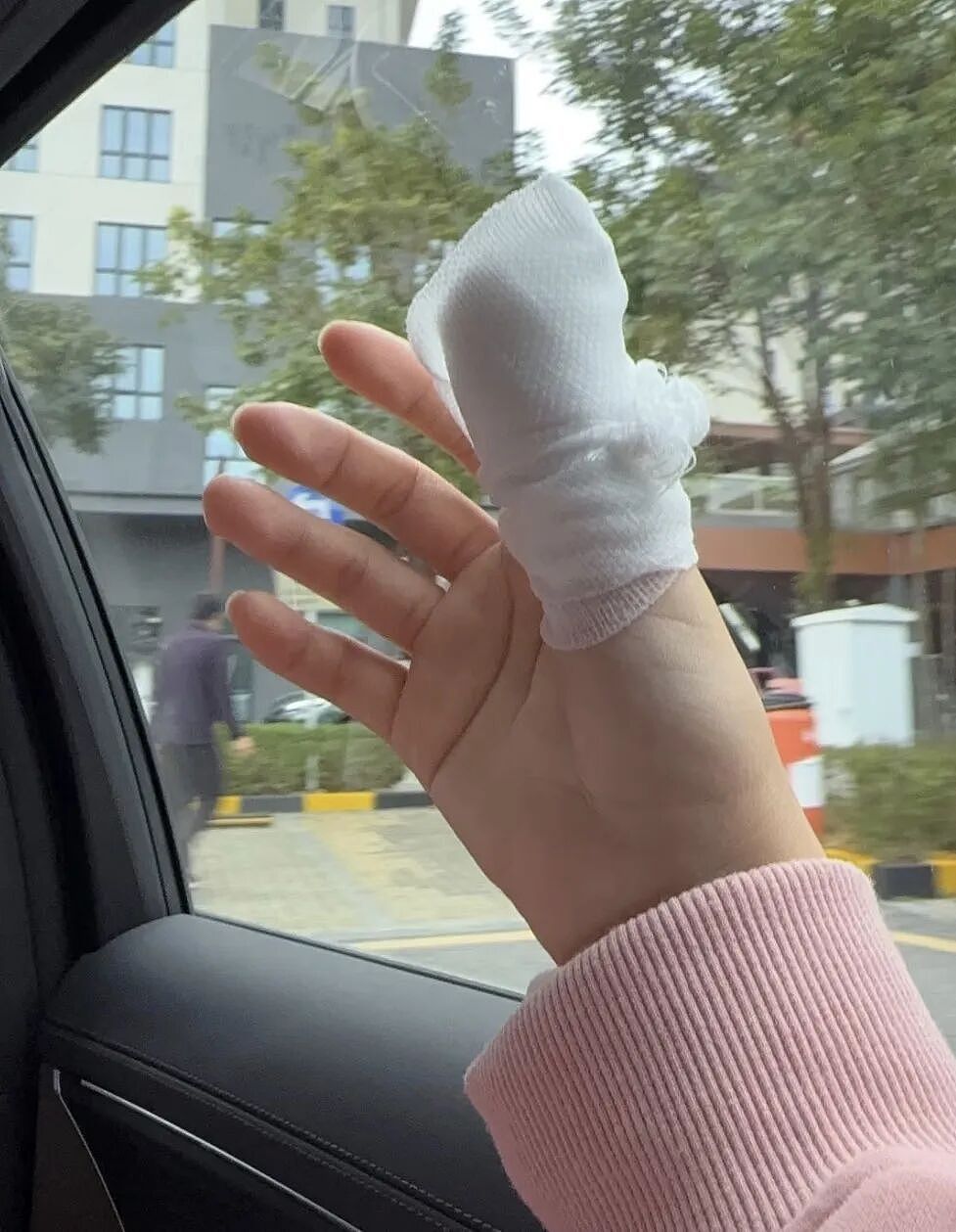 百万级豪车才有的电吸门普及后，却把人“夹怕了” - 3