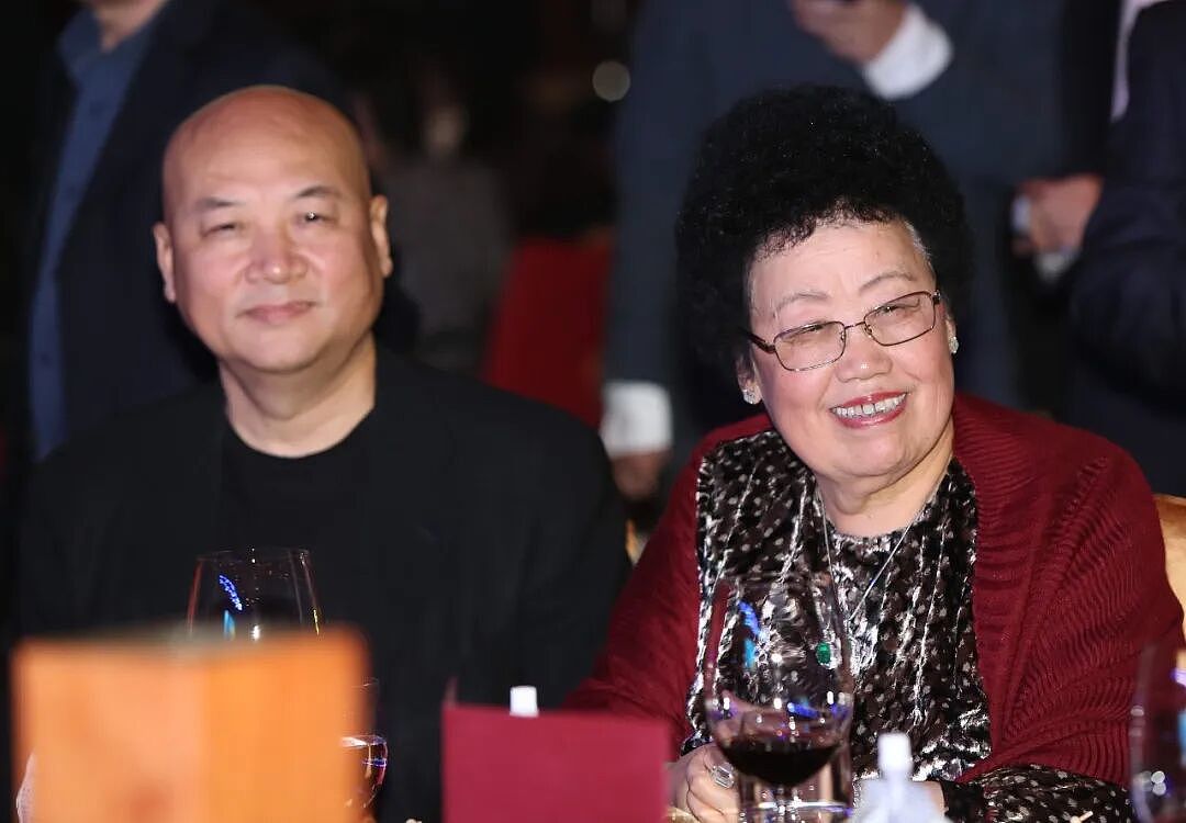 知名企业家陈丽华去世,其丈夫是“唐僧”迟重瑞!白手起家成中国女首富(组图) - 3
