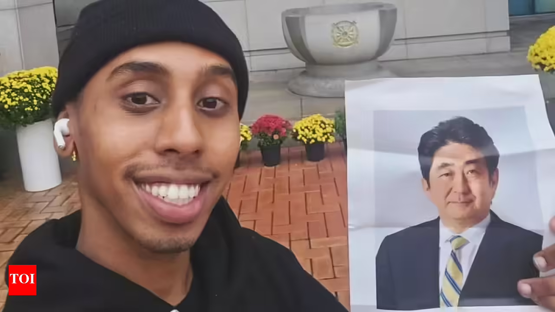 美国网红在韩亵渎慰安妇雕像被判刑！脱上衣亲吻还大跳电臀舞，路人暴怒追打誓严惩！ - 7