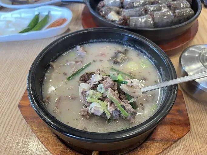 为吃上1万韩元以下的饭，韩国年轻人自愿成为“乞丐”！（组图） - 5