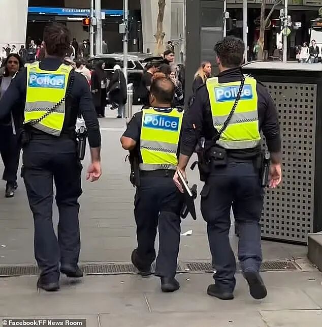 墨尔本街头一张警察照片引热议：当警察到底要不要183cm？ - 1