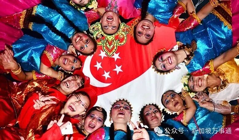 “不对华人说英语” 新加坡司机种族歧视事件持续发酵… 李光耀的双语立国根基正面临最大挑战？！ - 2