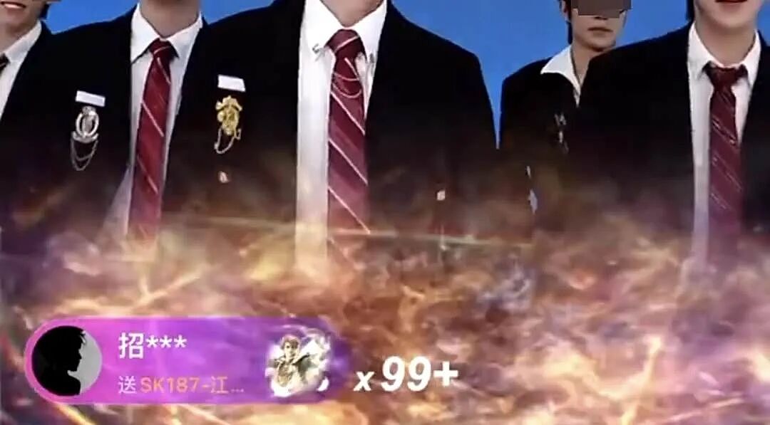 19岁女孩挪用1700万元当“榜一大姐”,自曝沉迷原因:直播间被人言语挑衅(组图) - 3