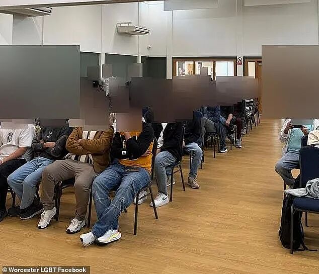 为拿身份，直男纷纷假装同性恋？！记者卧底偷拍，揭开移民灰色产业链…（组图） - 10