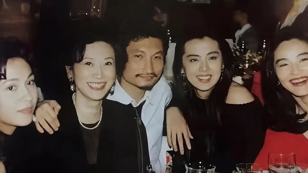 冲上热搜! 王祖贤授权AI肖像, “聂小倩”神颜回归! 网友却吵翻了 - 11