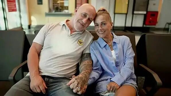 同事竟是失散几十年亲兄妹？！两人非常投缘且拥有相同爱好，奇妙缘分... - 6