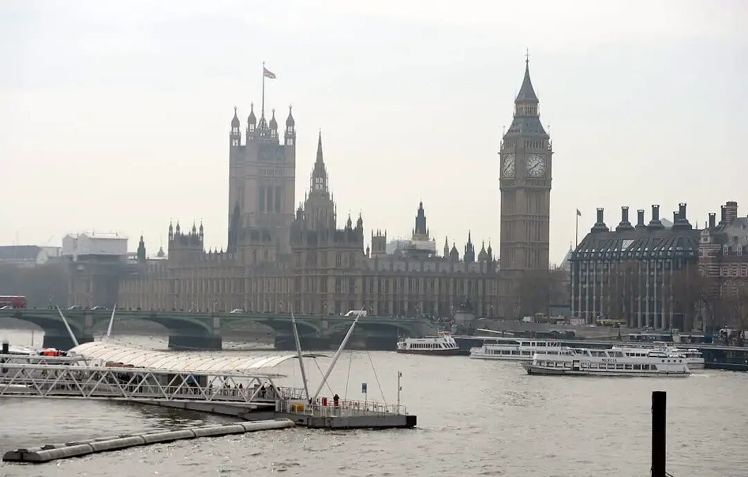 英国通过历史性法案，09年后出生者终身禁买香烟！澳卫生部长：正密切关注效果（组图） - 2