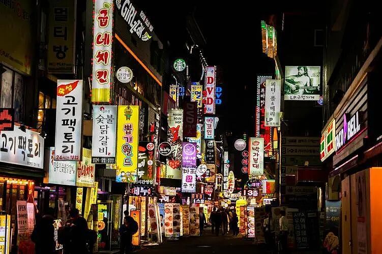 每天只睡4小时?韩国人“进化”掉睡眠的残酷真相(组图) - 12