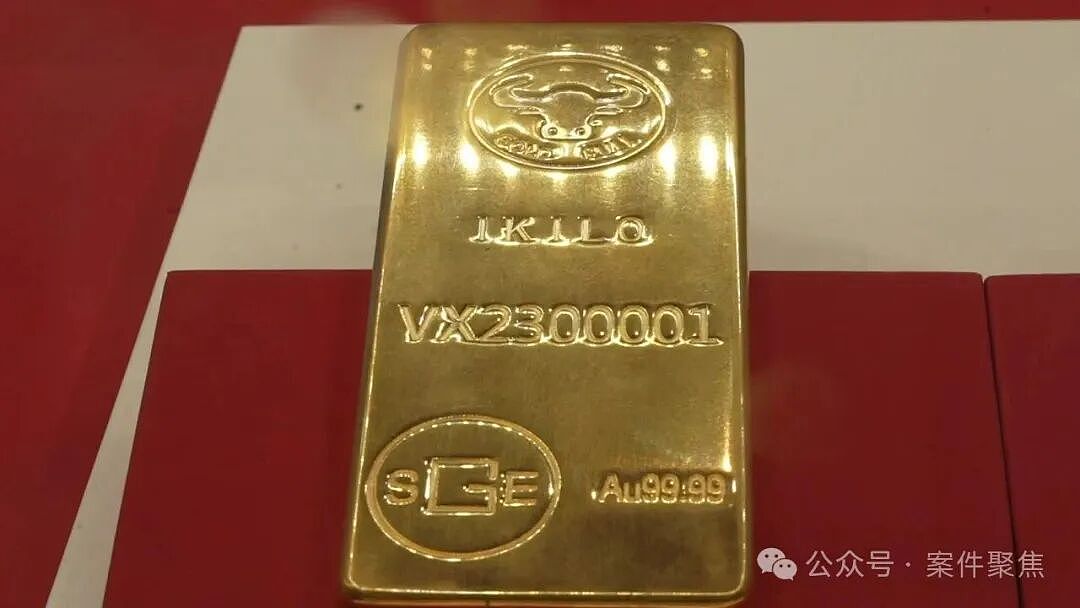 老人理财被骗近600万元，赃款流向水贝黄金市场！一金店10天内洗钱近4000万元（组图） - 1
