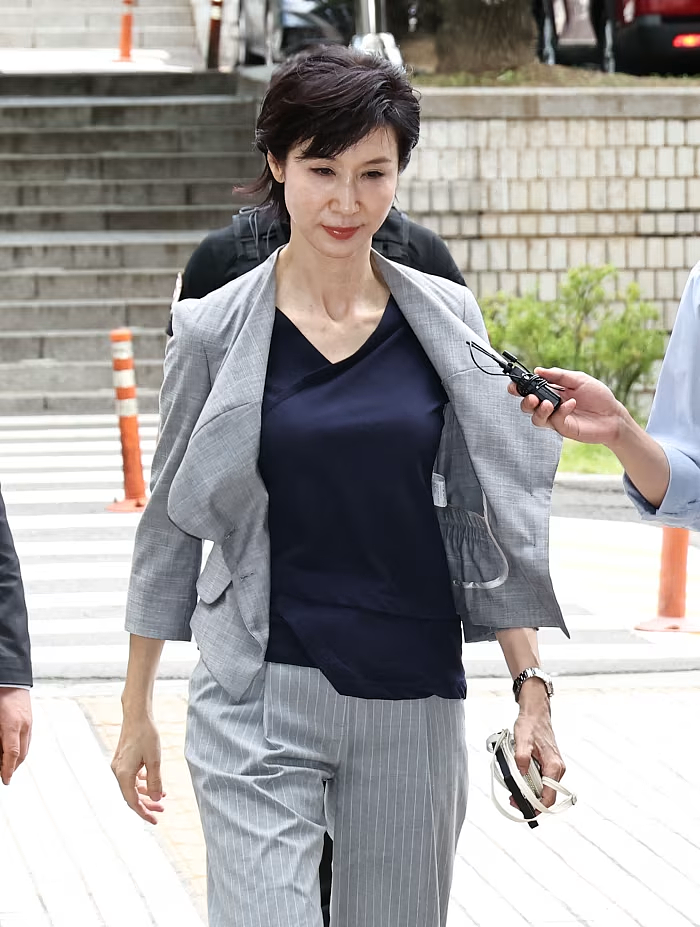 韩9440亿最贵离婚案判了！最渣财阀与总统千金大战10年，她忍辱负重带3娃成功反杀？ - 11