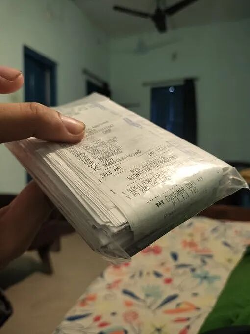 日本博主印度游因拒绝给钱惨遭泼“牛粪”!住院4天,顿顿被咖喱暴击,悲提15万的账单!(组图) - 13