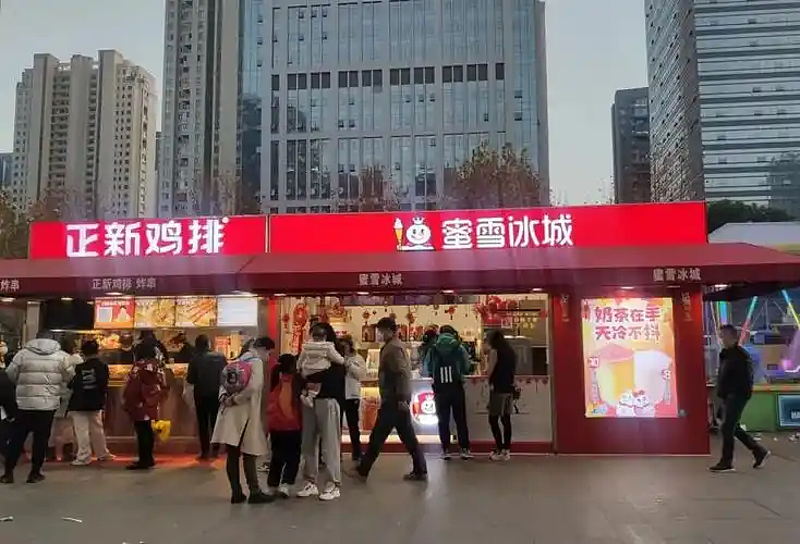 5年关掉1.5万家店,中国最火的鸡排,放手一搏(组图) - 15