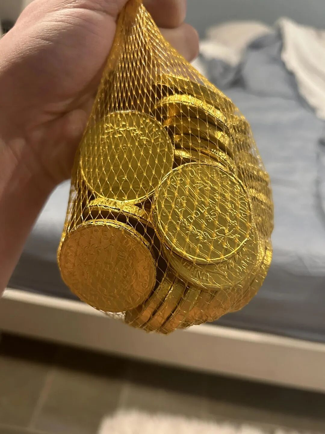 奶奶遭诈骗470万，最终犯人只得到一包巧克力，还得坐牢20年 - 3