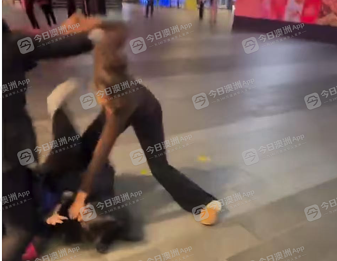 本想忍气吞声!中国女留学生悉尼市区遇种袭,被打致脑震荡!骂“清虫”遭围殴,奋起反击仍难敌! - 2