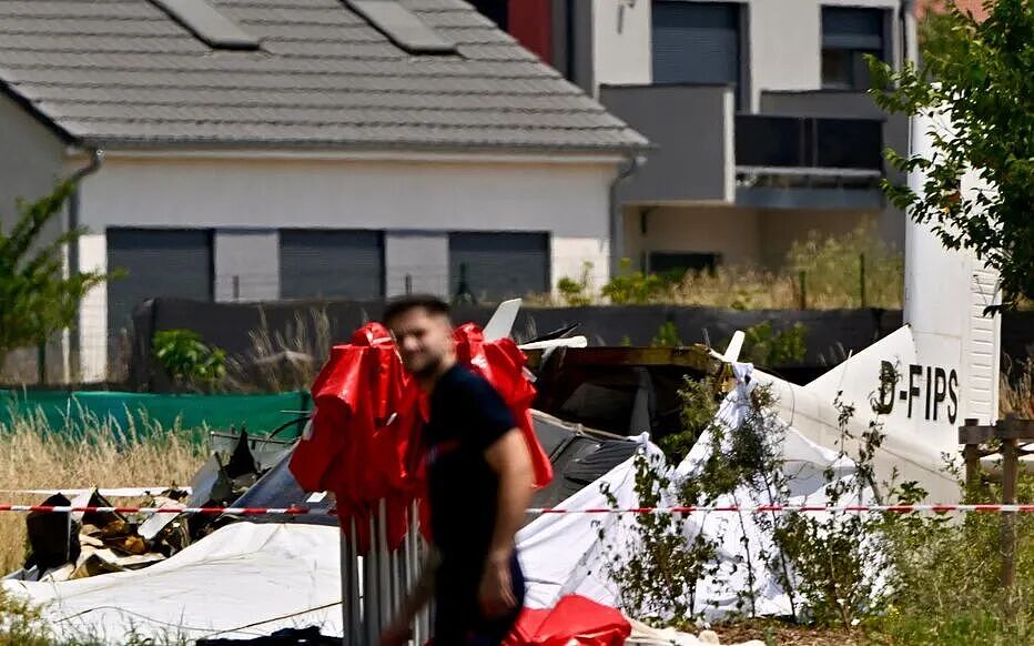 “别担心，你不会死的”——教练对她说完这句话，下个航班的11人全部遇难！（组图） - 2