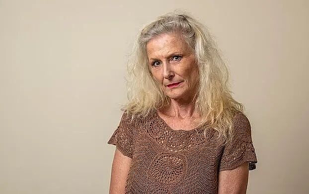 英国海王睡了200人，行骗35年还上BBC卖惨？！受害者：他出狱后定会再作案 - 5