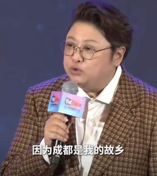 韩红发言风波升级！自曝胡同长大，一个北京人装了半辈子藏族人 - 11