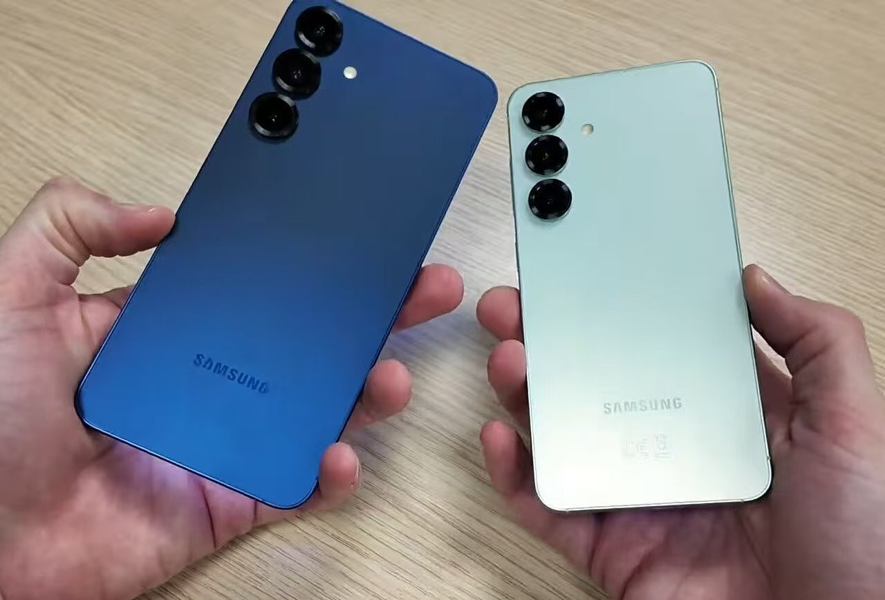 三星 Galaxy S25 系列真机照片曝光，明日凌晨发布 - 5