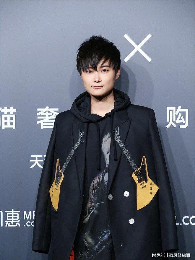 42岁李宇春嫁法国老头真相曝光，近况不意外 - 14