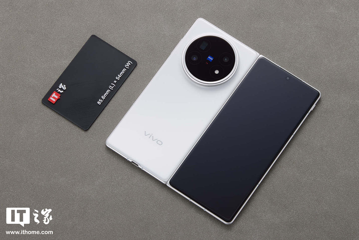 vivo X Fold5 折叠屏手机备件价格公布：内屏首次维修 2770 元起，电池 199 元 - 1