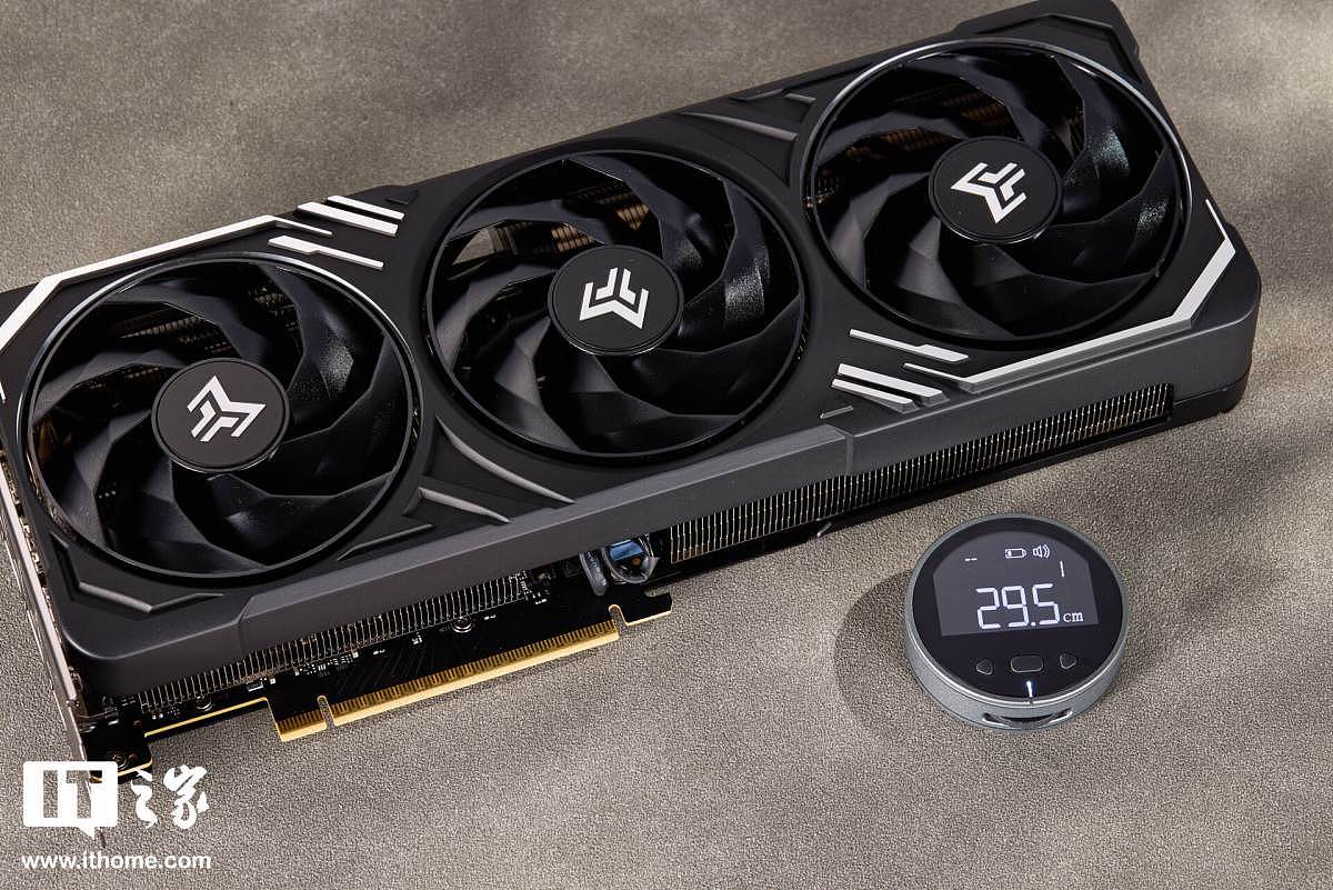 【IT之家评测室】性能稳步提升，影驰 GeForce RTX 5060 金属大师黑金版 OC 显卡评测 - 6