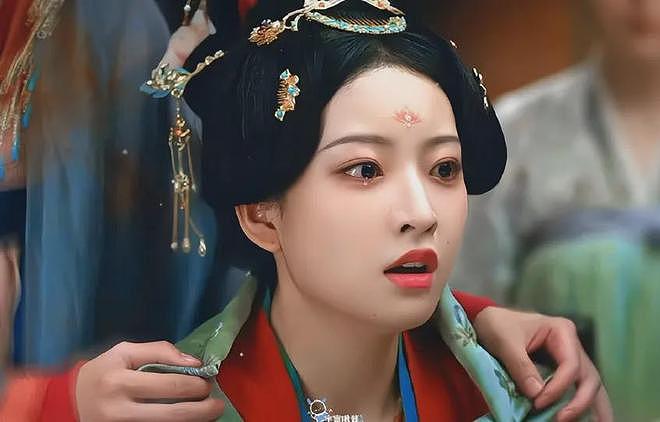 《莫离》全剧最大的恋爱脑不是笨女人叶莹，而是才华横溢的她 - 2