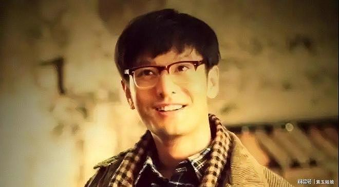 万万没想到，黄晓明辛苦维持了半辈子的体面，被瞿颖给“戳破了” - 7