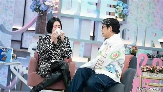 小S现身香港被偶遇，陪女儿看演唱会，老公许雅钧满头白发受瞩目 - 8