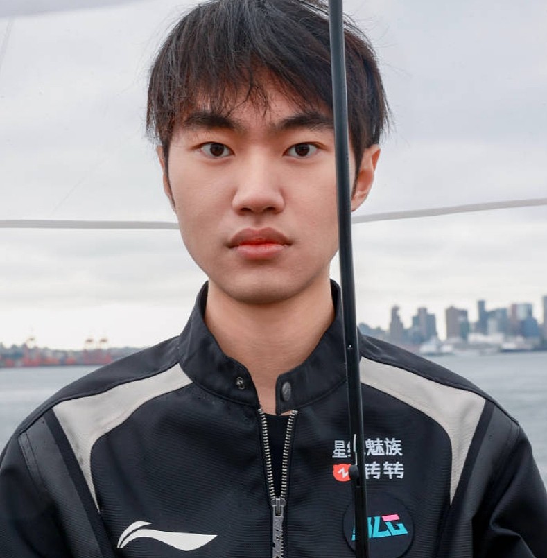 把大师当鸡杀！左手美服单排4局拿下107杀 首局39-3爆杀G2上野 - 1