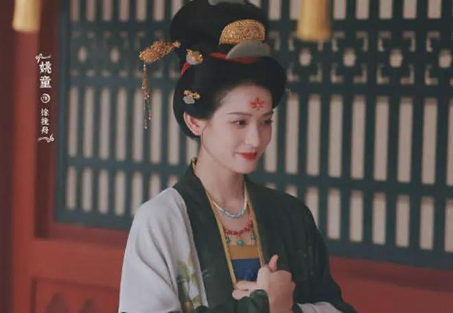 《莫离》全剧最大的恋爱脑不是笨女人叶莹，而是才华横溢的她 - 3