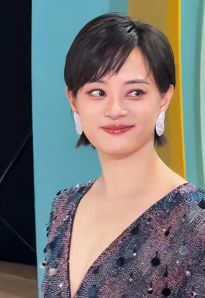 白玉兰这夜，于和伟叔圈天菜回归，孙俪嫩了，迟蓬洋气，肖战太帅 - 9