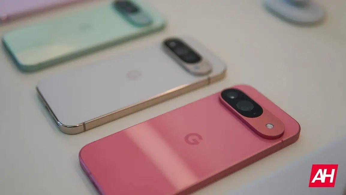 谷歌 Pixel 10 系列 4 款手机颜色阵容曝光：曜石黑 / 瓷白退出舞台 - 1