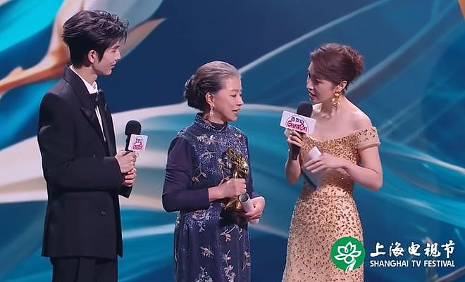 白玉兰这夜，于和伟叔圈天菜回归，孙俪嫩了，迟蓬洋气，肖战太帅 - 16