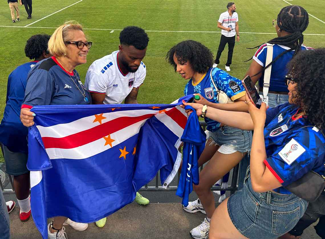 制造最大冷门,这个世界杯最小参赛国什么来头? - 8