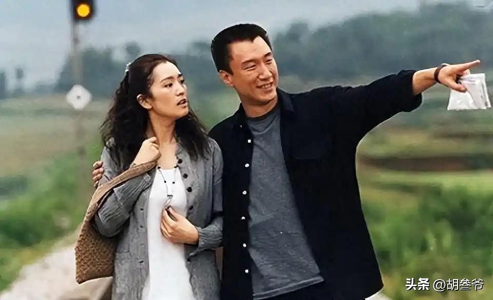 曝孙红雷前女友当奶奶！背十几块包拿卷纸带孙女，遇事还请教儿媳 - 12